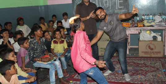Nuance Noida geeft cadeaus tijdens de Joy of Giving Week